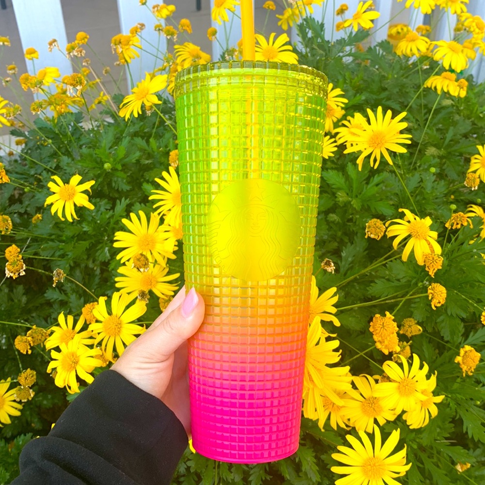 *2/$40* New 💗Starbucks💛 Summer 2022 Ombré Tumbler!